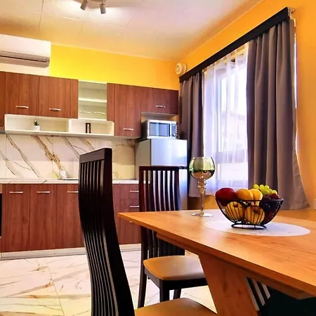 Grand2 Apartament Szumen